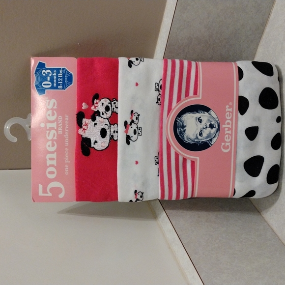 Gerber onesies. - Picture 1 of 5